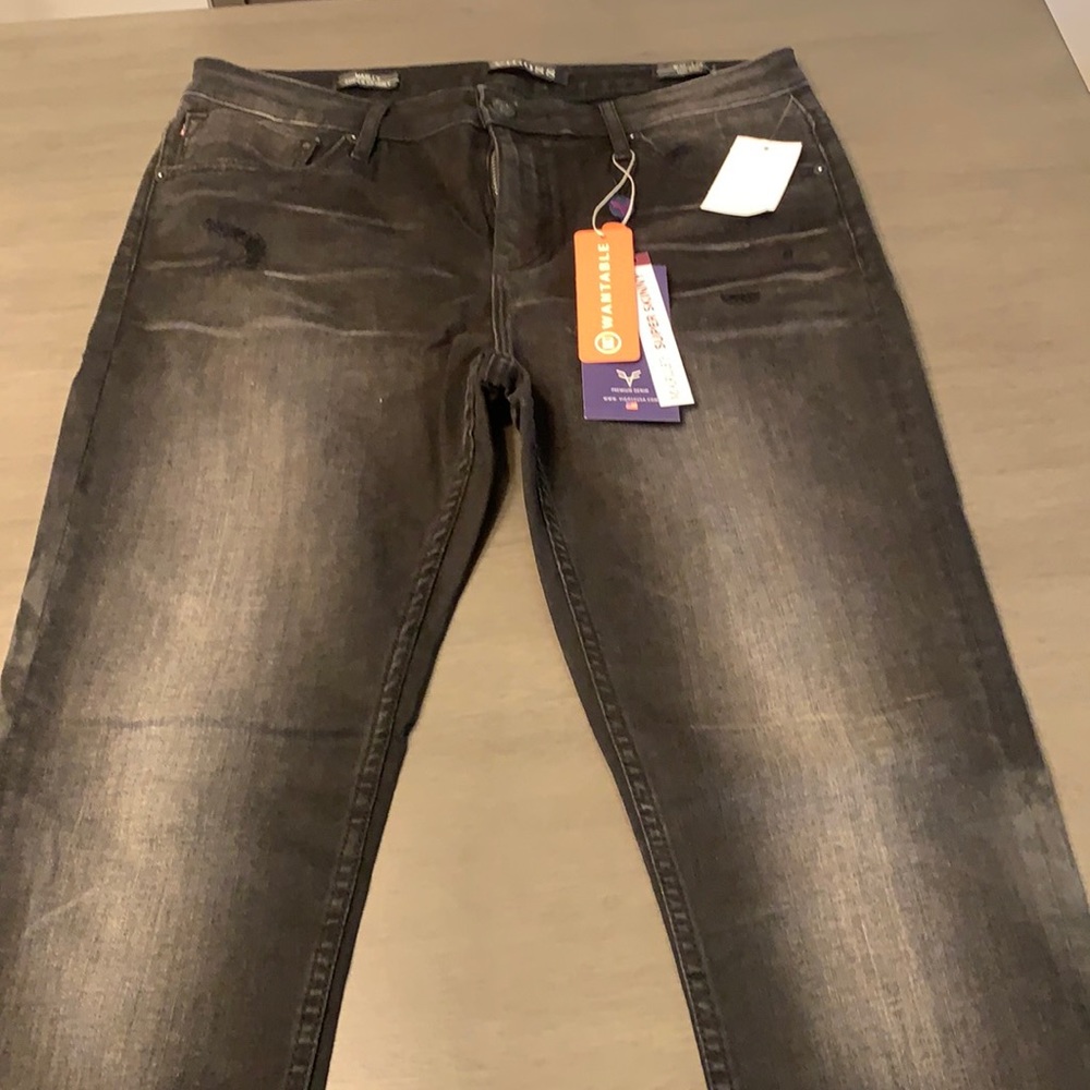 vigoss mid rise black distressed